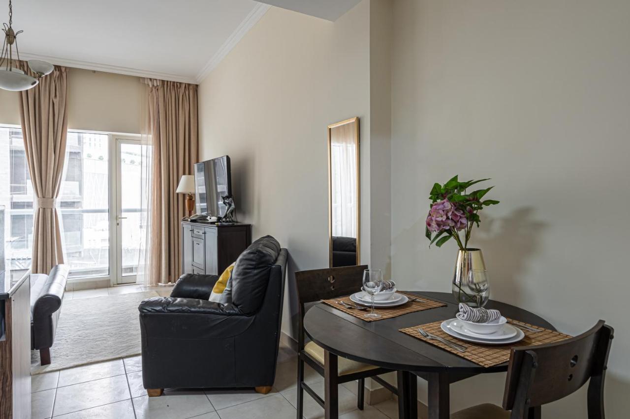 Higuests - Spacious Studio With City Views Near Dubai Mall Екстер'єр фото