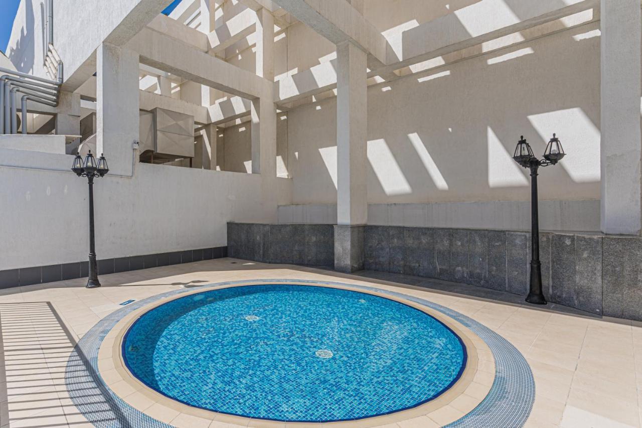 Higuests - Spacious Studio With City Views Near Dubai Mall Екстер'єр фото
